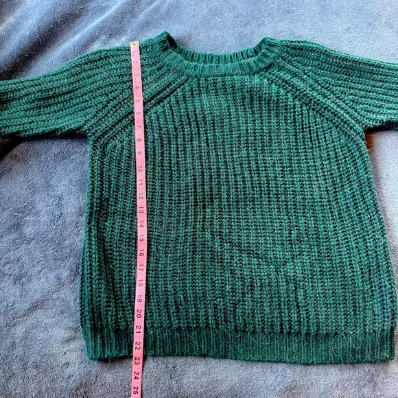 Dark teal green knit sweater size small - Picture 4 of 9